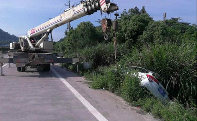 湖里区重载吊车救援 湖里区重载吊车救援
